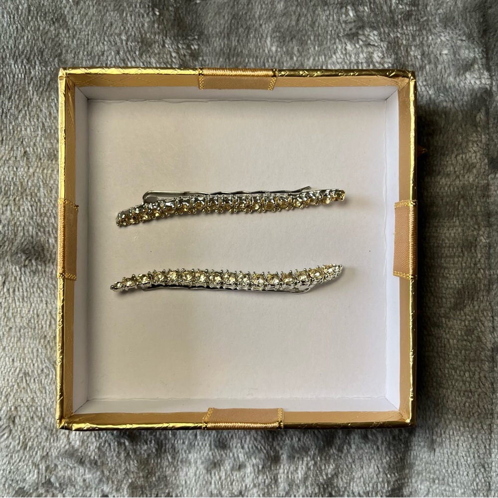 FREE WITH 3 🎁 | Hair Clip Set